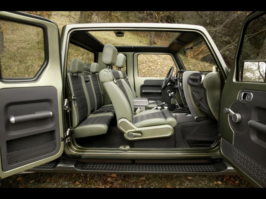  Jeep Gladiator Concept 2005 года  (фото 20 из 30)